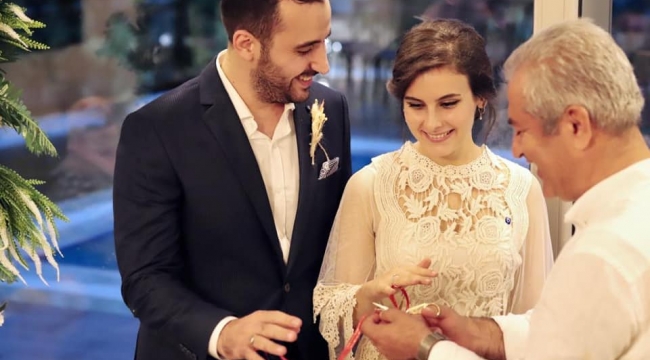 Nişan yüzüklerini eski baro başkanı Çetin taktı