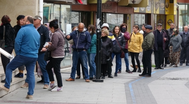 Yargıtay'ın işte son kararı:'Bankanın emekli maaşına 'BLOKE' veya 'HACİZ' konulması'