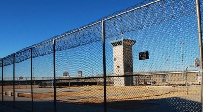 Kadın mahkumlara cinsel istismarda bulunulan cezaevi kapatıldı