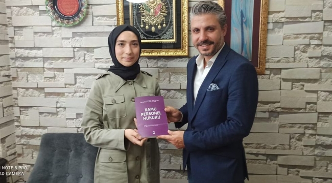 HUDER BAŞKANI KAYACAN'A ANLAMLI HEDİYE