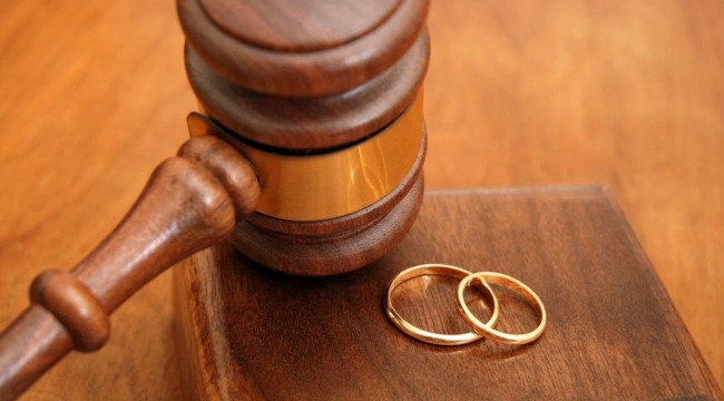Boşanan Erkek, 'Yoksulluk Nafakası' Alabilir Mi?