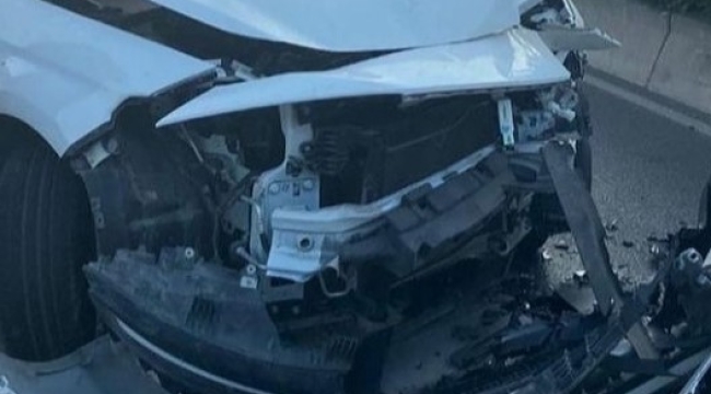 ARACINA TANKER ÇARPTI:'İZMİR CUMHURİYET SAVCISI AYHAN YILMAZ VE 2 KIZI ÖLÜMDEN DÖNDÜ'