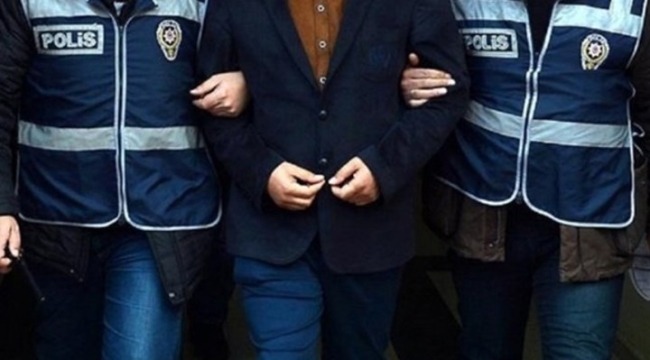 İzmir'de kendisini MİT'çi olarak tanıtmış:'Çete üyesi eski hâkim hem sanık hem avukat'