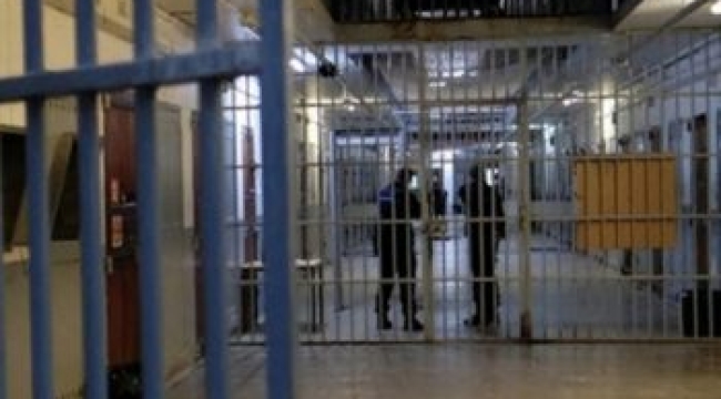 İzmir 2 No'lu F Tipi Yüksek Güvenlikli Kapalı Ceza İnfaz Kurumu'nda intihar