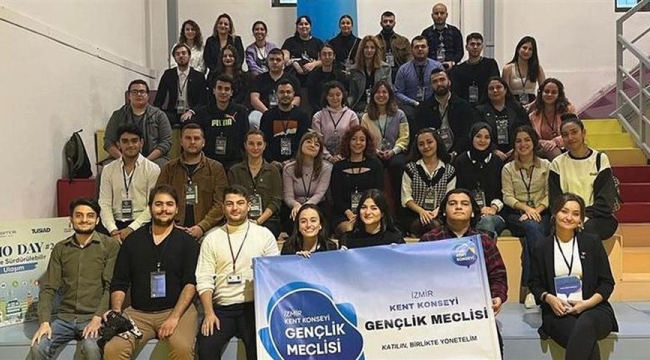 İzmir Kent Konseyi Gençlik Meclisi Yerel Gençlik Stratejisi Çalıştayı Yapıldı