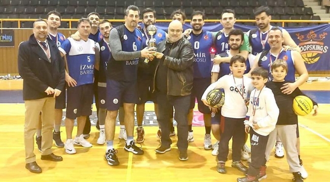 İzmir Barosu Erkek Basketbol Takımı Finalde