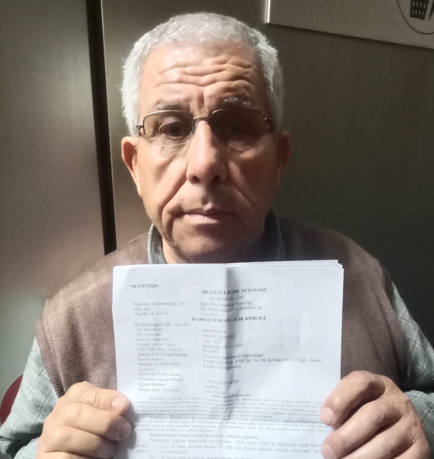 HESAPLARINI BOŞALTTILAR:'TELEFON DOLANDIRICILARI MEHMET AMCAYA BAYRAMI ZEHİR ETTİ''