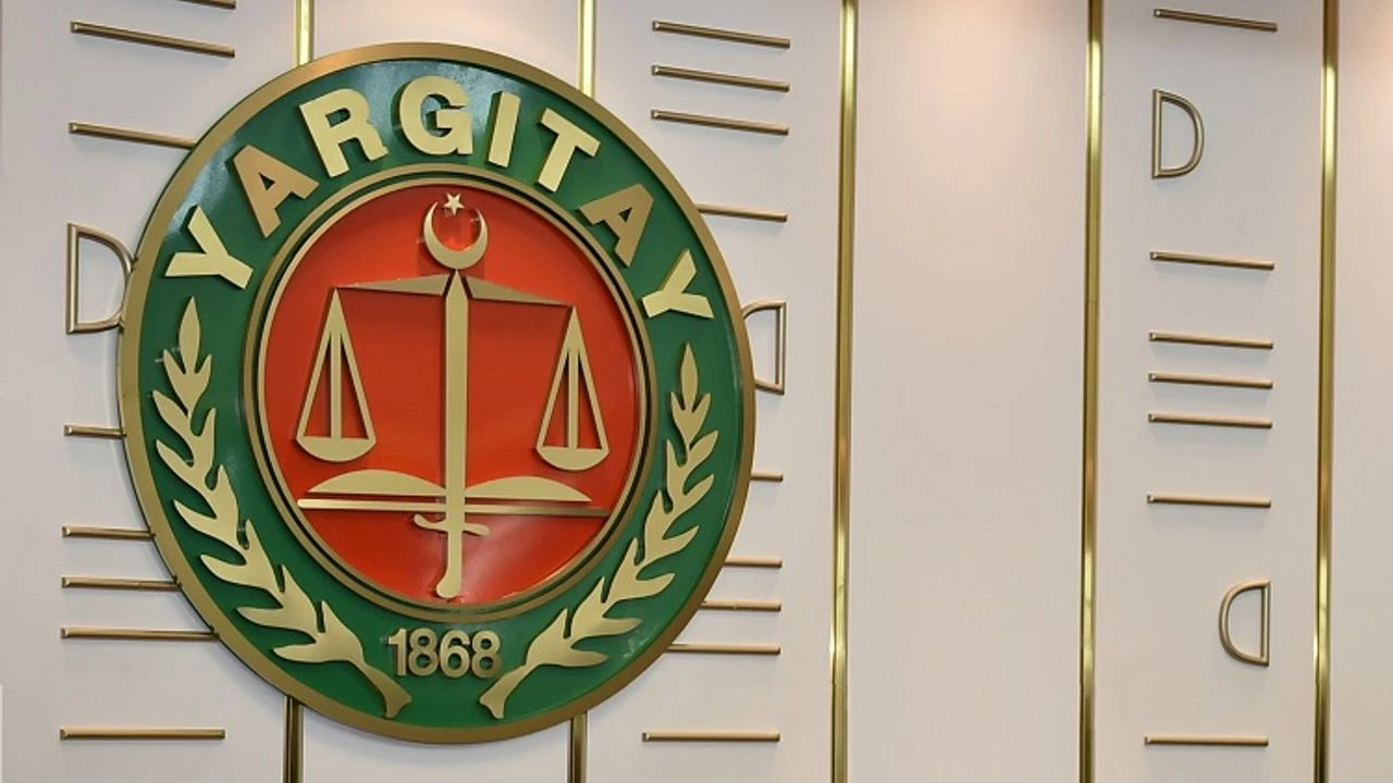 MİRAS REDDEDİLMİŞ OLSA DAHİ, ÖLEN KİŞİNİN EMEKLİ MAAŞI VE EMEKLİLİK İKRAMİYESİNİN MİRASÇILARA ÖDENMESİ GEREKİR