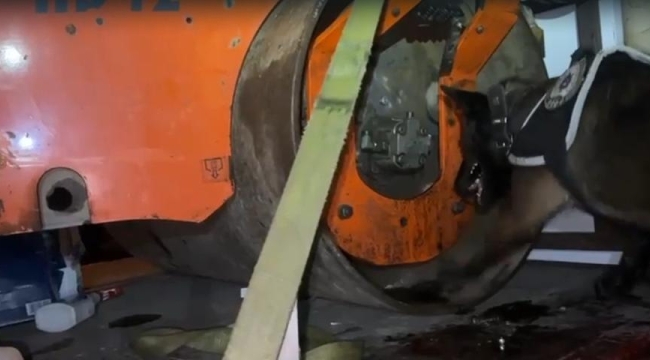 TIR'A YÜKLÜ ASFALT SİLİNDİRİNDE 102 KİLO METAMFETAMİN ELE GEÇ,R,LDİ