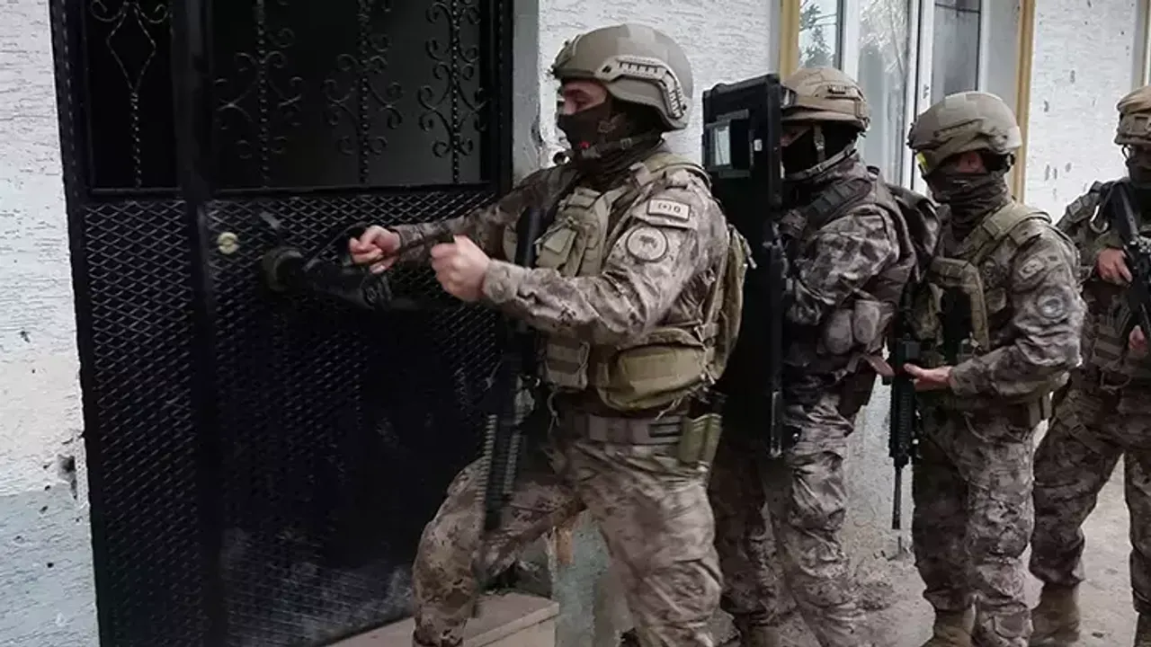 305 Gözaltı:'14 İlde Eş Zamanlı operasyon'