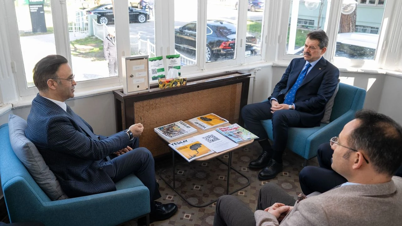 İZMİR BAŞSAVCISI YELDAN YEŞİLAY DANIŞMANLIK MERKEZİNİ ZİYARET ETTİ